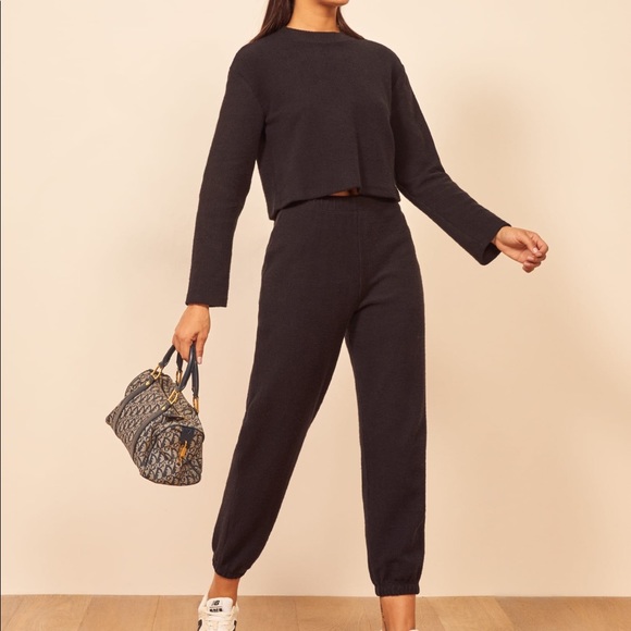 Reformation Two Piece lounge wear - Picture 2 of 6